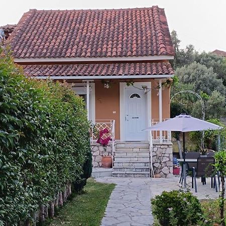 Villa Loula Lygia  Buitenkant foto