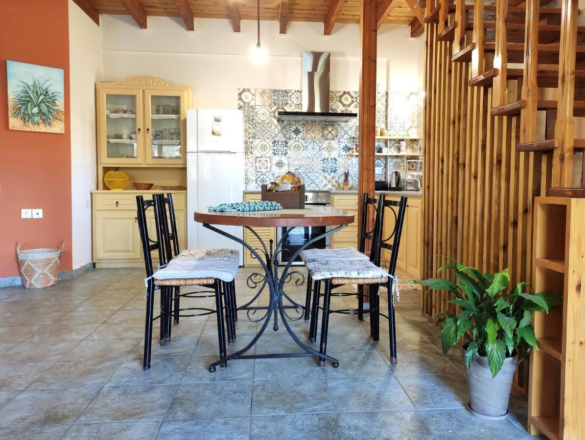 Villa Loula Lygia  Buitenkant foto