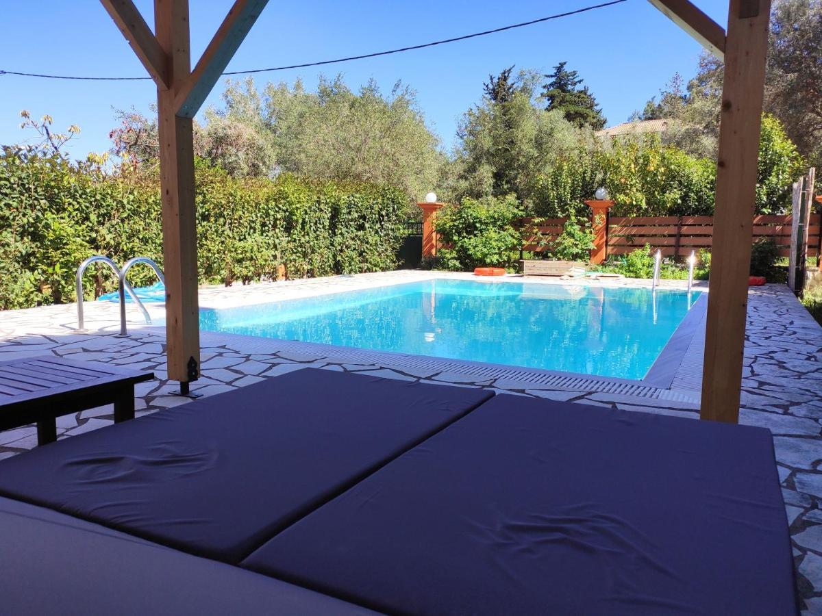 Villa Loula Lygia  Buitenkant foto