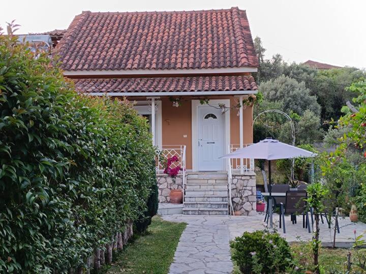Villa Loula Lygia  Buitenkant foto